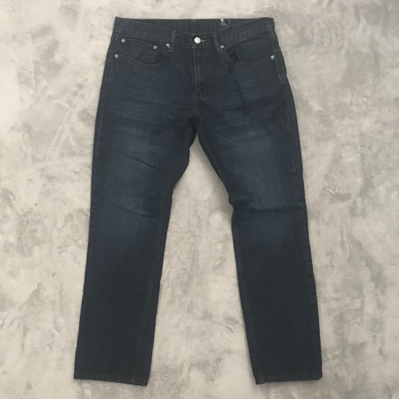Levi’s Dark Wash Jeans - Picture 1 of 8